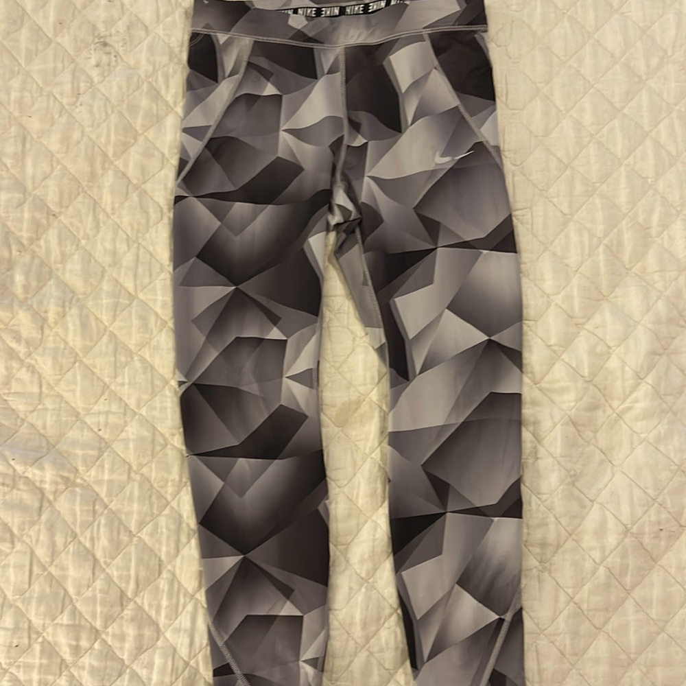 Nike leggings
